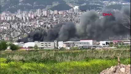 Deprem bölgesindeki fabrikada yangın