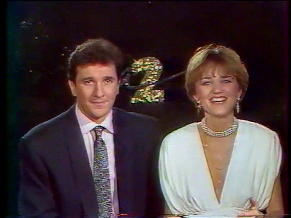 Antenne 2 - 1er Janvier 1987 - Speakerine, pubs, jingle, début "Sottisier" (Christophe Dechavanne)