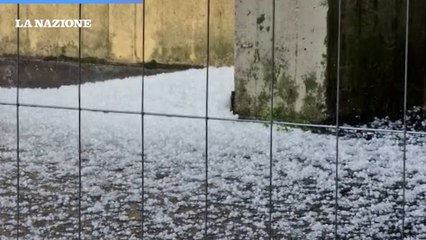 Maltempo, tanta grandine caduta a Pistoia