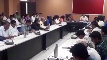 अलीराजपुर: सड़क सुरक्षा समिति की बैठक आयोजित,पार्किंग व्यवस्था दुरुस्त करने के दिये निर्देश