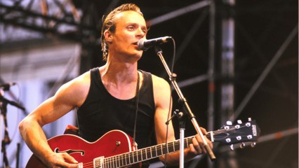 GALA VIDÉO - Mano Solo : de quoi est mort le chanteur à seulement 46 ans ?