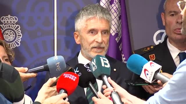 Grande-Marlaska asegura que en dos o tres semanas se tomarán las medidas estructurales para garantizar el derecho a la vivienda de los agentes destinados en Baleares