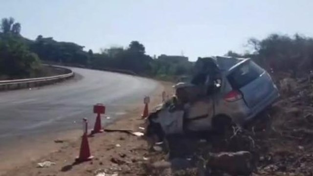 ಹೊಳಲ್ಕೆರೆಯಲ್ಲಿ ಭೀಕರ ಅಪಘಾತ: ಸ್ಥಳದಲ್ಲೇ ಮೂವರು ಸಾವು