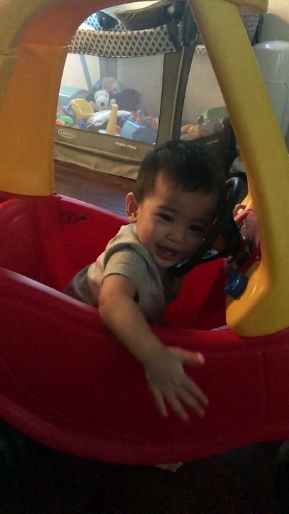 Toddler Honks Car Horn Using His Head