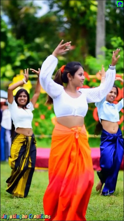 Beautiful Girls Lovely Dance Performance