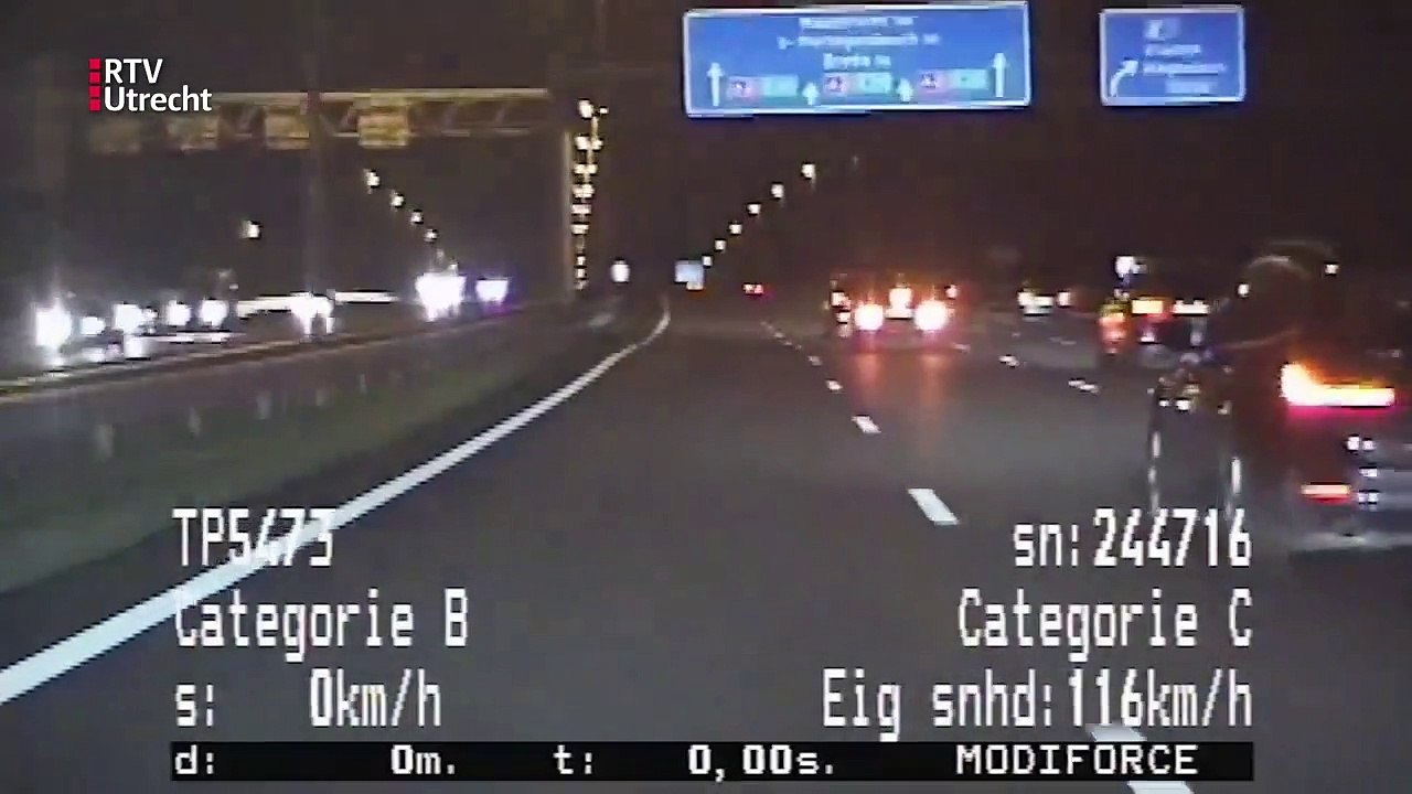 De Verkeerspolitie_ _Mooi tempo_ volle bak invorderingssnelheid