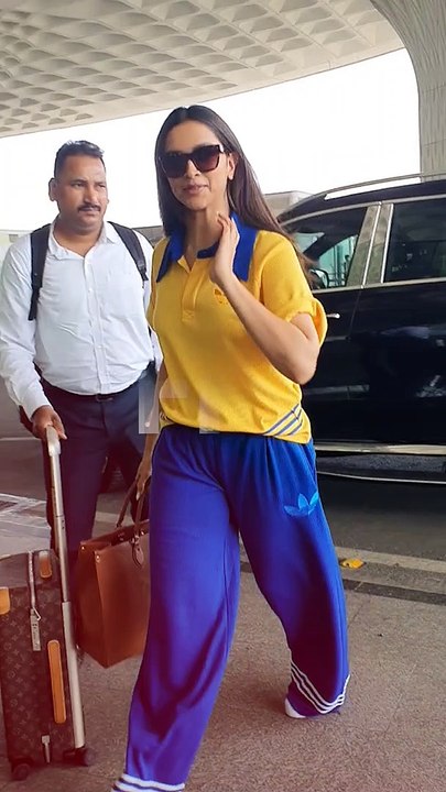 Deepika Padukone at Her Casual Best at Mumbai Airport