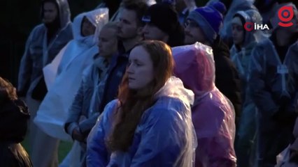 Anzaklar ‘Şafak ayini’ ile atalarını andı