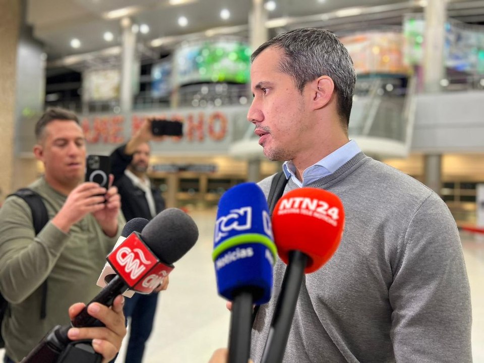 Guaidó y salida de Colombia, previo a cumbre in...