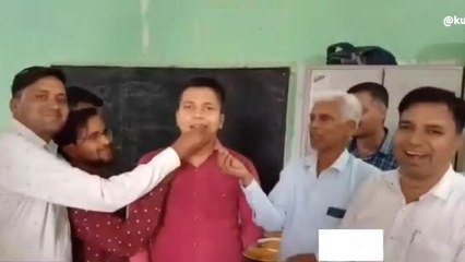 मिलिए आगरा के हाईस्कूल टॉपर से, जानिए कामयाबी का राज