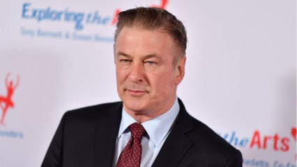 GALA VIDÉO – Tir mortel d’Alec Baldwin : après la reprise du tournage, l’acteur brise le silence