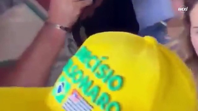 Bolsonaro é recebido por apoiadores em Ribeirão Preto (SP)
