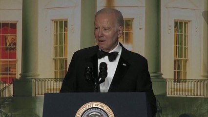 بايدن يسخر من المذيع المطرود: عمله انتهى.. وعملي لم ينته بعد