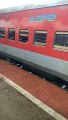 Gondia-Baraini Express reached Uslapur 8 hours late on Sunday