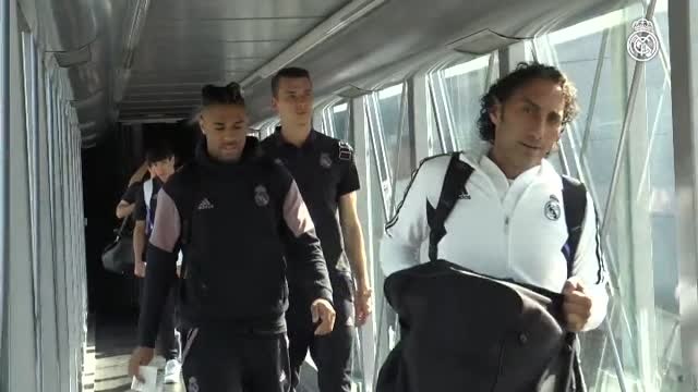 Baño de masas del Madrid en Gerona