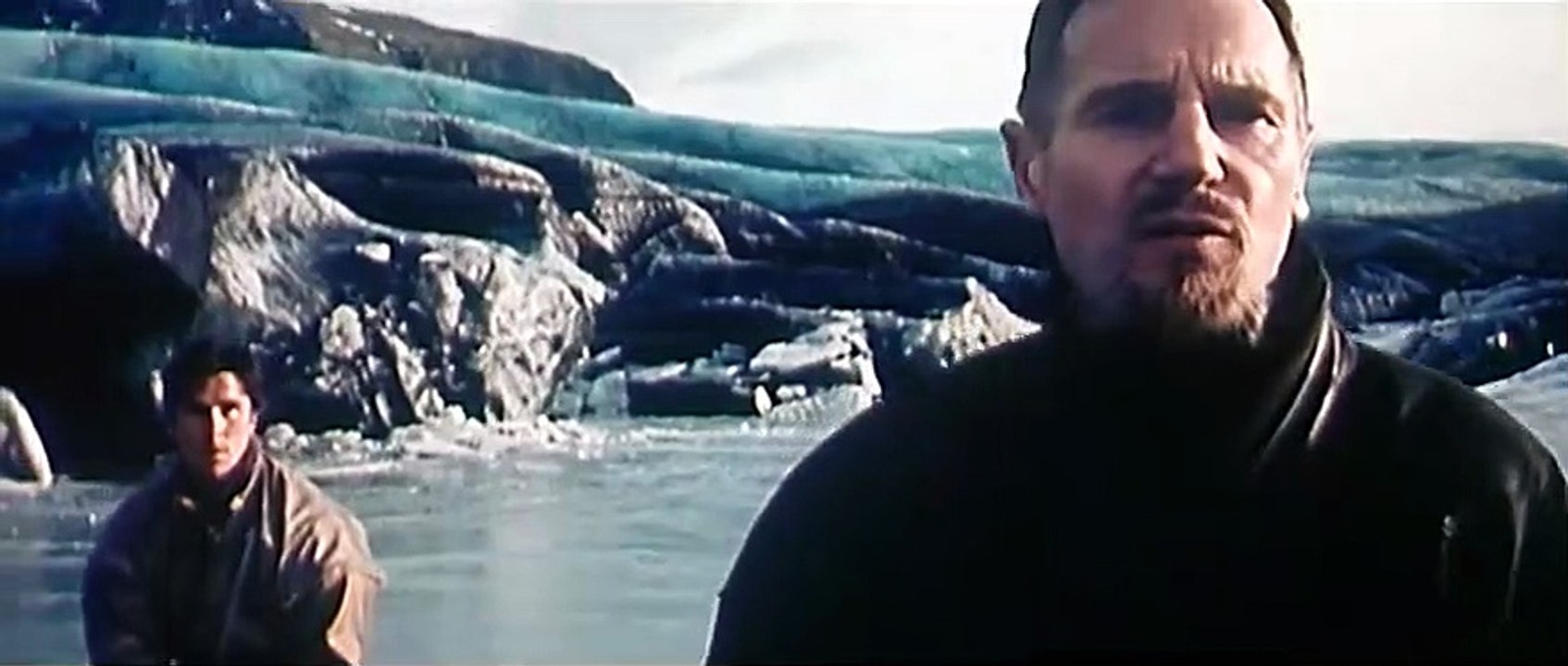 Batman Begins - Bande Annonce Officielle (VF) - Christian Bale / Christopher Nolan / Liam Neeson