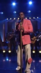 Así fue la presentación de Romeo Santos en el show de Jimmy Fallon