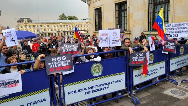 Venezolanos protestan en contra de la Conferencia Internacional sobre Venezuela en Bogotá
