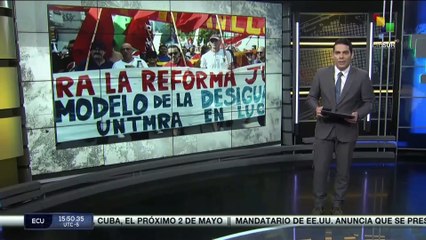 Gremios uruguayos se manifiestan alrededor del Palacio Legislativo en rechazo a reforma jubilatoria