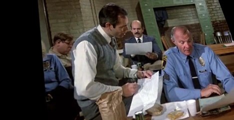 Hill Street Blues S01 E12
