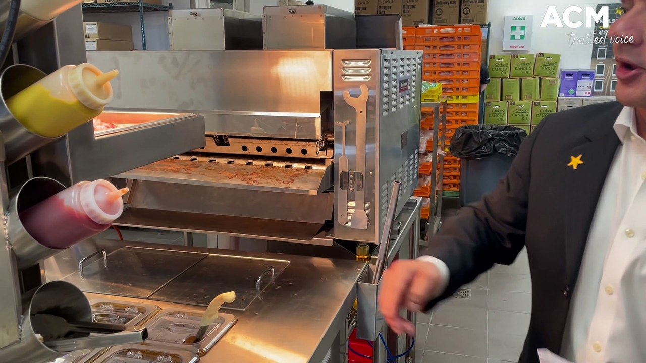 Touring the new Carl Jr's in Kelso Western Advocate April 26, 2023