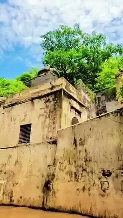 Real_life_krrish_2__jump_by_Indian_Parkour__@Flyingmeenaboi__#indianparkour_#krrish(360p)