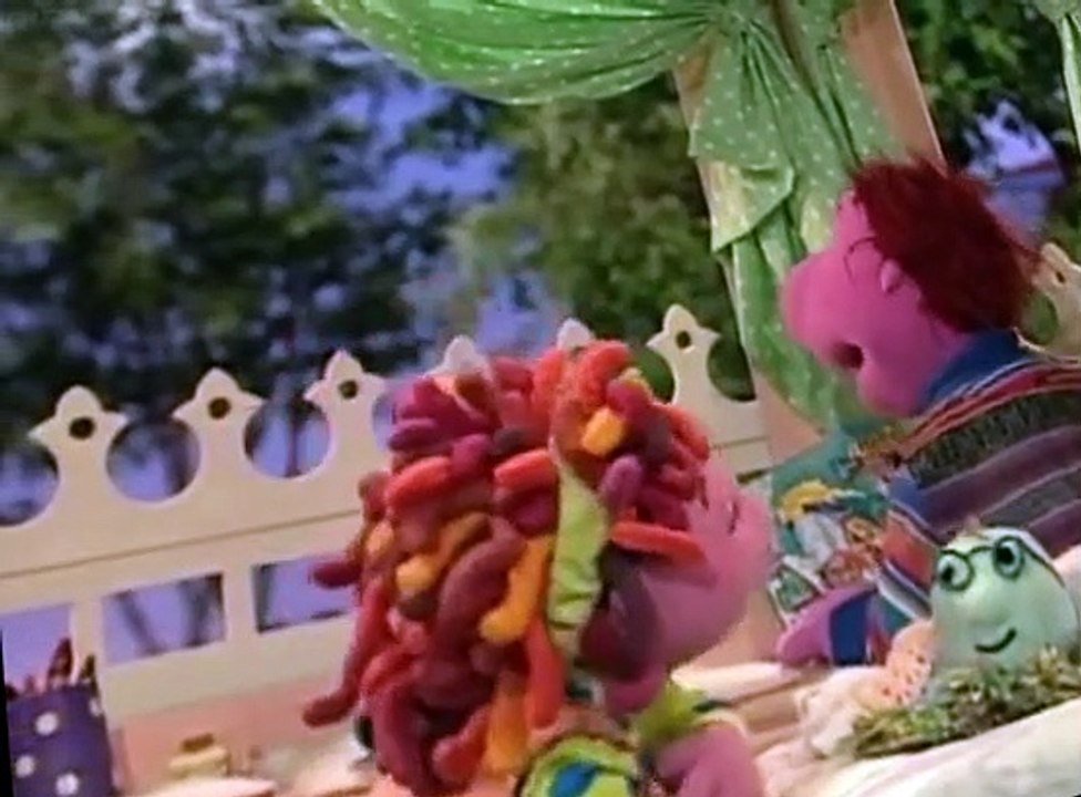 Allegra's Window Allegra’s Window E018 Waiting for Grandma