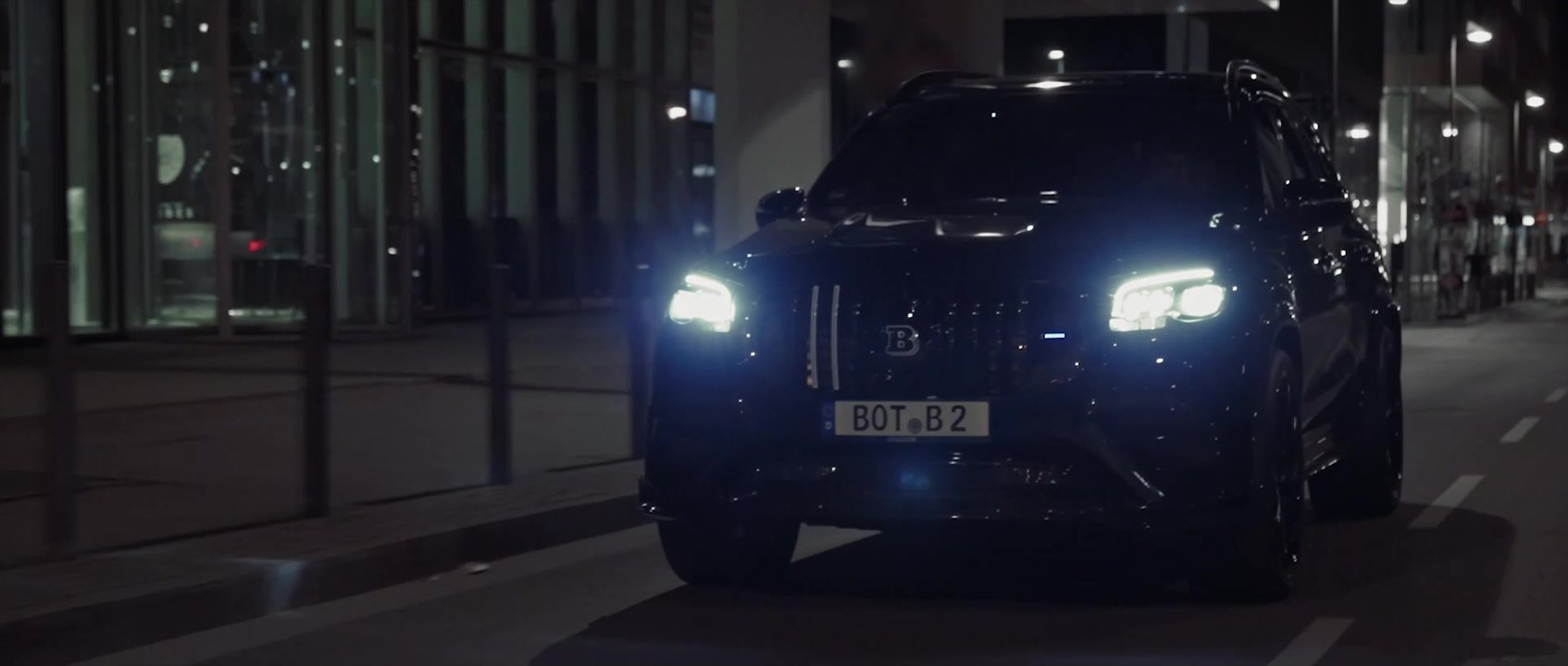 BRABUS 900 Superblack - Luxurious supercar base...