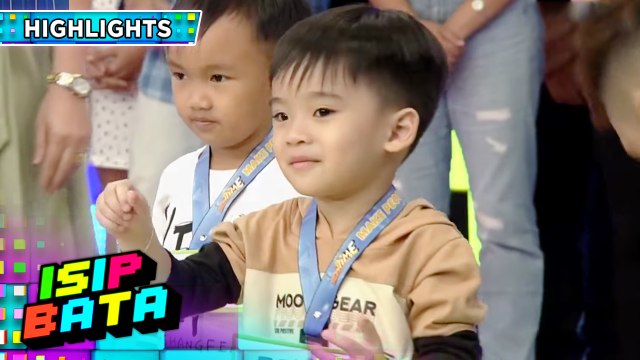 Argus shows his magic trick on It's Showtime | Isip Bata