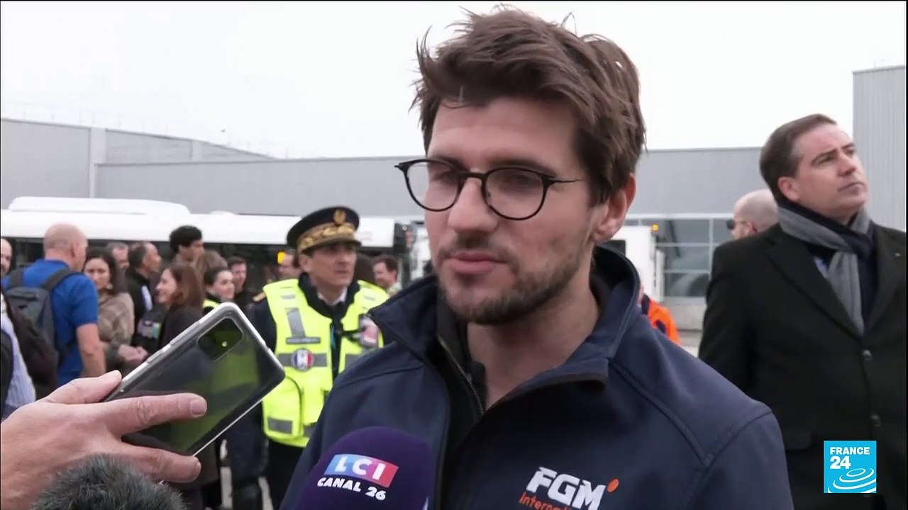 Atterrissage à Paris d'un avion français transportant 245 évacués du Soudan