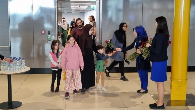 Sudan’dan tahliye edilen ikinci Türk kafilesi de İstanbul’a geldi