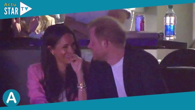 Harry et Meghan plus amoureux que jamais : ils multiplient les gestes tendres lors d'une sortie en p