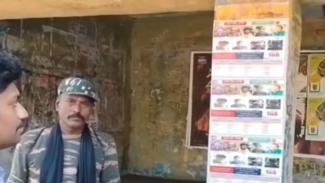 ములుగు: వీళ్ల ఆచూకి చెప్పండి, రివార్డు తీసుకోండి.. పోలీసుల వాల్ పోస్టర్..!