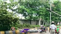 Electric Poles And Trees Collapsed On Roads Due To Heavy Wind _ Hyderabad _ V6 News (1)