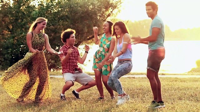 23) Musique.Continue Life. Pop. Optimiste. Kevin MacLeod