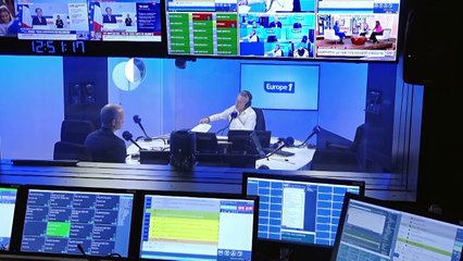 Macron accueille la Conférence Nationale du Handicap à l'Élysée, un collectif d'associations boycotte