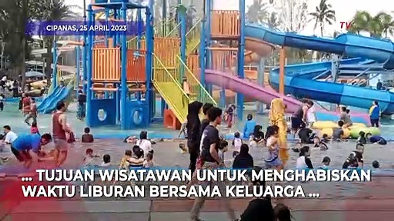 Ramai! Taman Air Cipanas Jadi Primadona Wisataw...