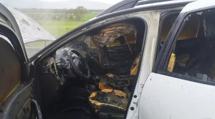 Kuveytli 4 kişilik ailenin bulunduğu otomobil alev alev yandı