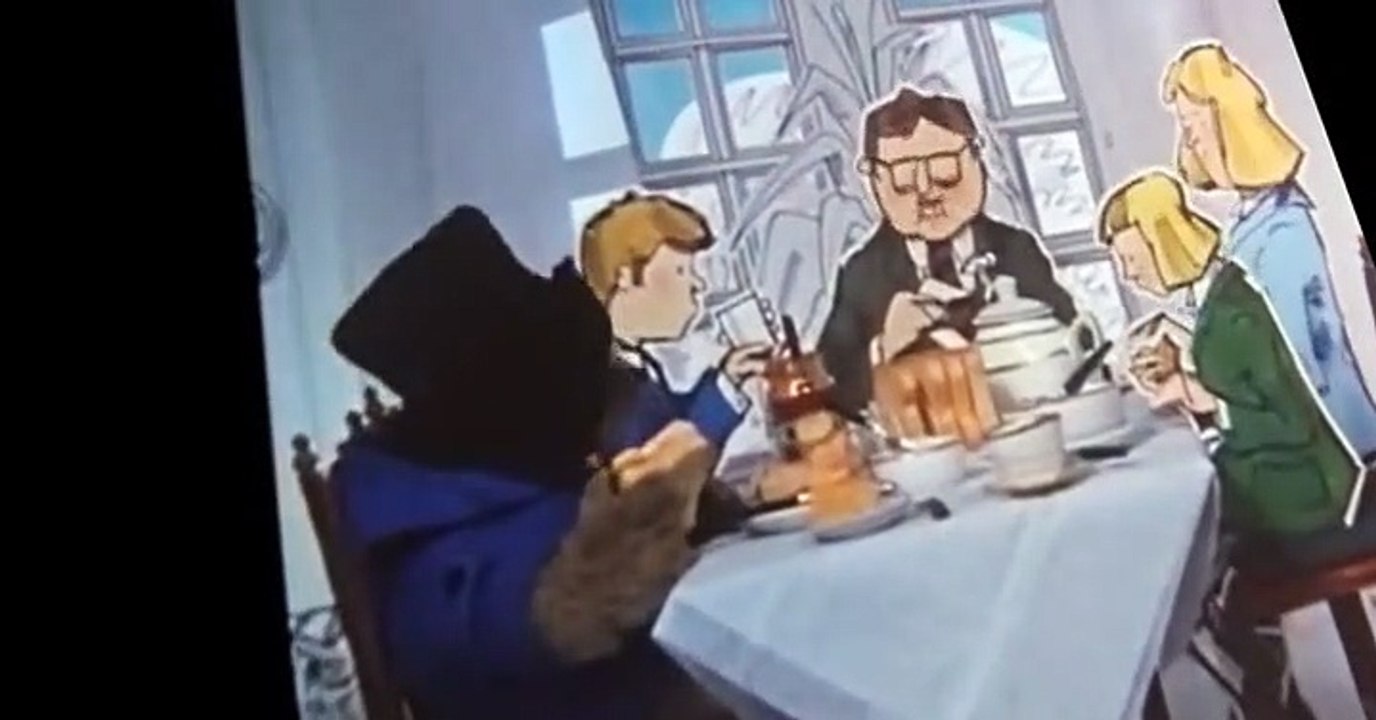 Paddington Tv Series Paddington Tv Series E032 Paddington Bakes a Cake
