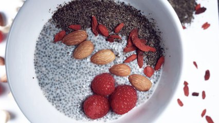 Tải video: Can Eating Too Many Chia Seeds Cause Side Effects?