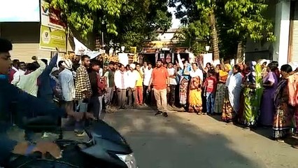 सफाई कर्मियों ने शुरु की बेमियादी हड़ताल