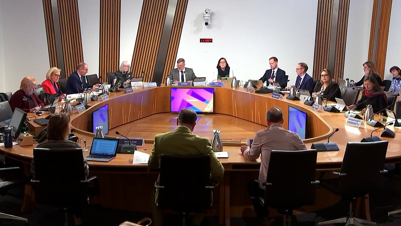Debate on bid to ban greyhound racing