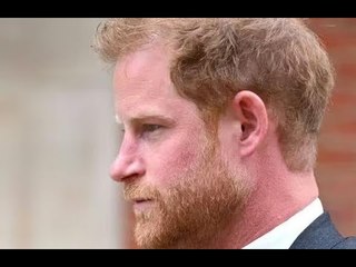 Harry dice che i Queen hanno appoggiato la sua richiesta di scuse di Murdoch, ma lo staff di Charles