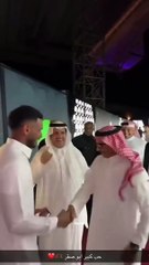 رابح صقر يكشف النادي الذي يشجعه ويثير الجدل ⚽