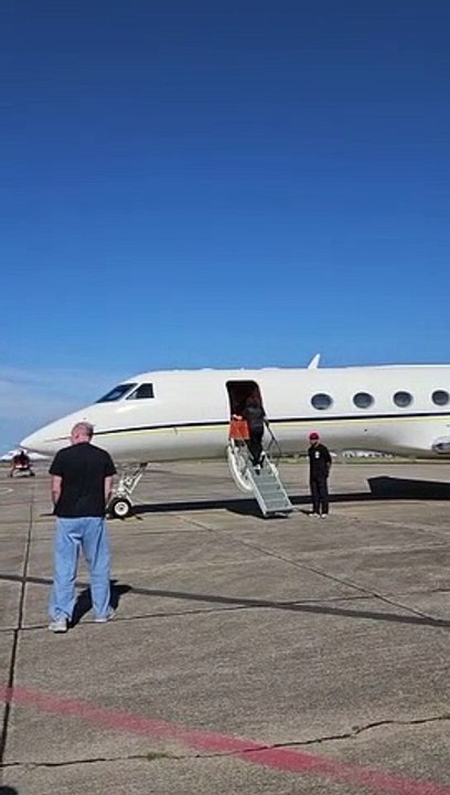 Banda Kiss deixa Florianópolis rumo à Argentina