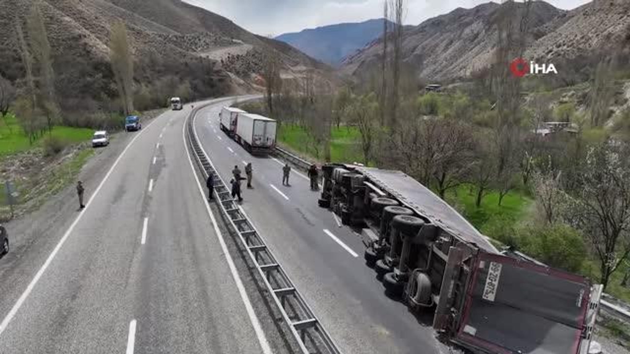 Oltu-Tortum yolundaki 'ölüm kavşağı'nda 10 yılda 50 kişi hayatını kaybetti