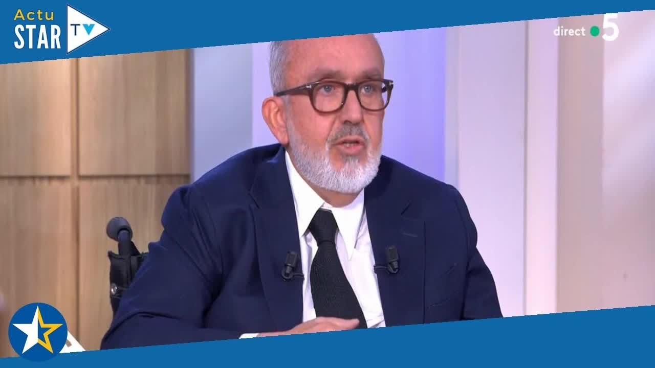 "Ça me révulse !" : Dominique Farrugia en colère dans C à vous, le producteur pousse un coup de gueu