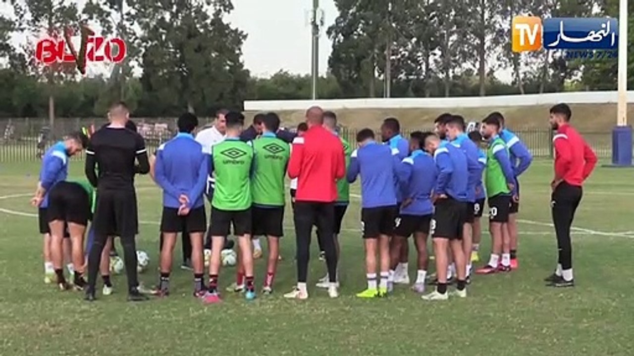 شباب بلوزداد يجري أول حصة تدريبية بجنوب إفريقيا...