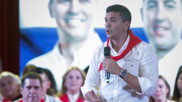 “Me encantaría restablecer las relaciones diplomáticas con Venezuela”: Santiago Peña, candidato oficialista a la presidencia de Paraguay