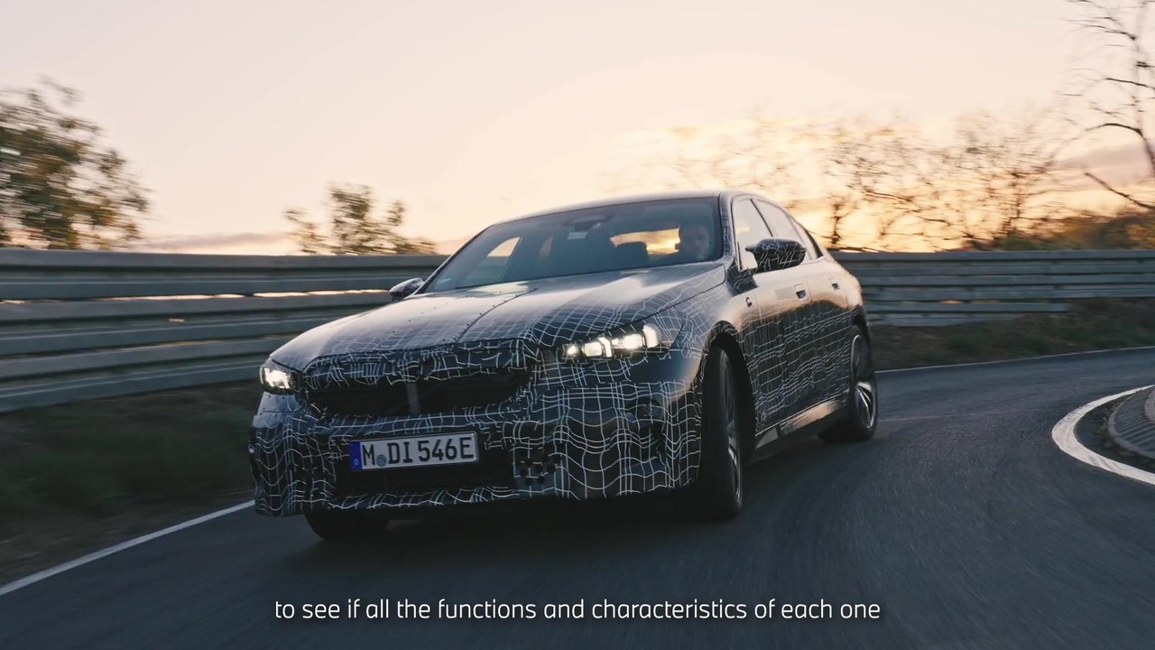 The BMW i5 in dynamic summer testing